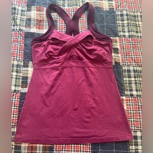 Athleta Twist Front Fitted Keyhole Tank Top